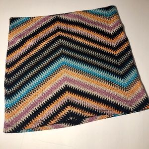Size:small zigzag stripped skirt